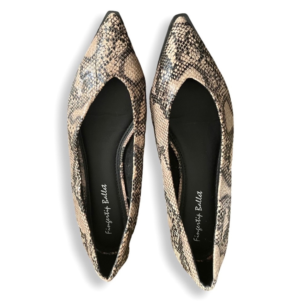 WOMEN’S Fingertip Ballet Shoes Snakeskin Pointed Flats - Size 8